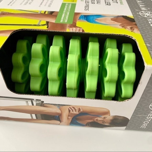 Gaiam BNIB Foot Roller RESTORE ADJUSTABLE - Picture 9 of 11